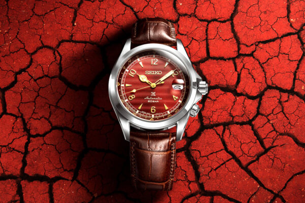 Terinspirasi Gurun Merah Australia, Seiko Rilis Alpinist Australasian Limited Edition SPB489J1