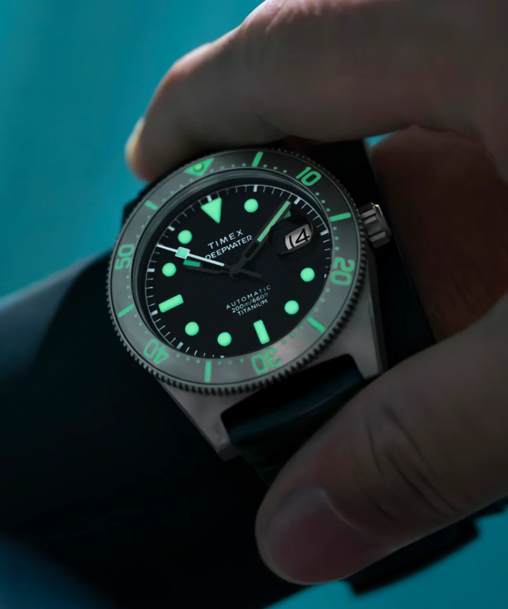 Timex Deepwater Reef 200 Automatic dengan Titanium Case Baru Dirilis