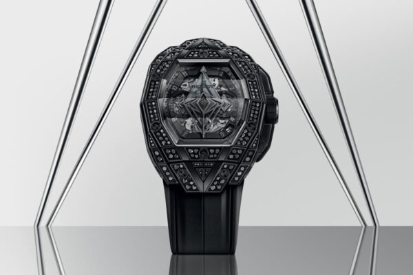 Hublot Rilis Jam Tangan Mewah Spirit of Big Bang Sang Bleu All Black Pavé Bertabur Berlian Hitam